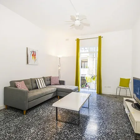 公寓 Charming 3 Bedroom Flat, Theoria Travel